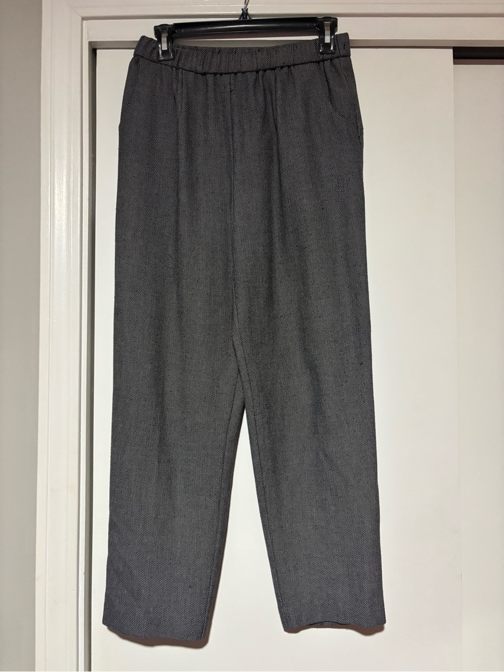 Women’s Gray Elastic-Waist Dress Pants